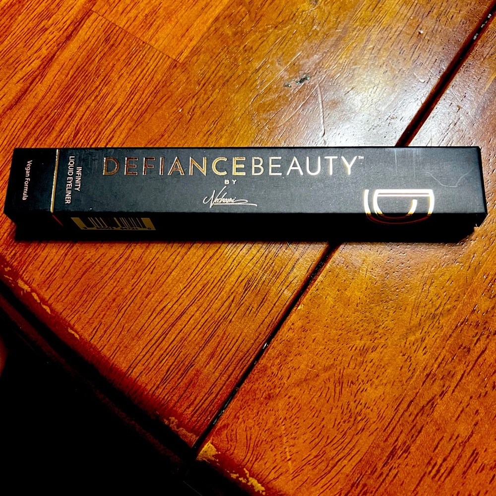Defiance Beauty liquid eyeliner